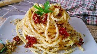 Pasta ca muddica pomodori secchi e pistacchi [upl. by Atsok]