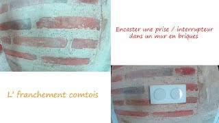 14 RENOVATION Comment encastrer une priseinterrupteur dans un mur en briques [upl. by Holder]