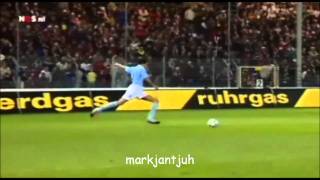 Pierre van Hooijdonk free kick  sc Freiburg vs Feyenoord UEFA Cup 20012002 [upl. by Uase]