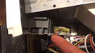 2014 Panasonic inverter microwave hard to close door 1 [upl. by Hayarahs]