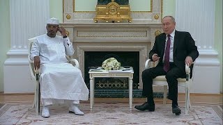 Russie  Deby rencontre Poutine qui salue la quotstabilitéquot au Tchad [upl. by Saisoj]