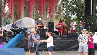 Breaux Bridge Crawfish Festival 2019 Yvette Landry amp the Jukes quotIm Leaving It All Up To Youquot [upl. by Georgette114]