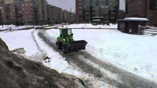 Avant SandSalt Spreader 2 [upl. by Ettennaej]