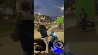 Crypton fi yamaha moto parati colegio reaccion stunt stund top bmx cripton trap remix 1 [upl. by Lib]