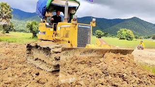 Incredible Komatsu Bulldozer Pushing Sand in New Projects [upl. by Yddor]