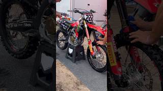 Tony Cairoli’s Ducati Desmo450 MX being cleaned at MXGP Arnhem 2024 ducati 4t mx mxgp 222 [upl. by Yordan]