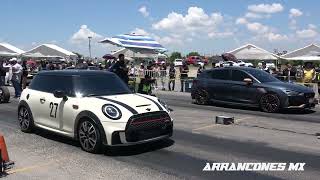 MINI Cooper JCW vs Cupra León  Arrancones [upl. by Yekcor]