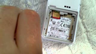 docomo P01E SIMFOMAカード取り外し方 [upl. by Barram]