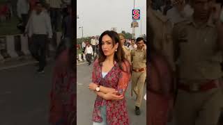 Khushali Kumar Mobbed In Bareilly While Filming Her New Movie  Bollywood  N18S  shortvideos [upl. by Idham]