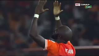 Le but de Diakité Oumar qui fait exploser de joie le stade de Bouaké [upl. by Bendix365]