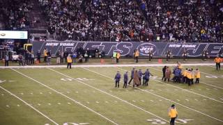 Jets vs Colts 12052016 Streakers Run on Field and get tackled by NJ Troopers and Security [upl. by Aranahs]