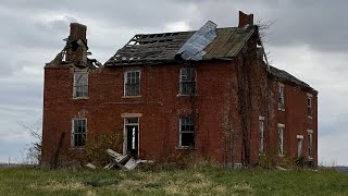 Abandoned Farmhouse  Pickaway County Ohio [upl. by Rats54]