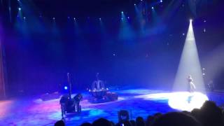 Disney sur glace 2015  La reine des neiges  Le renouveau [upl. by Notlrahc]