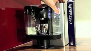 DeLonghi Lattissima EN720M  Espressobezug [upl. by Harbird]