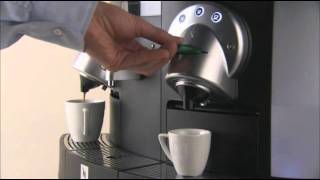 Nespresso GEMINI CS200 [upl. by Omrellig]