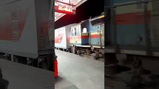 WDG4 Pulling Poorva Uttar Sampar Kranti Express💥🔥 shorts youtubeshorts short viral train [upl. by Doroteya]