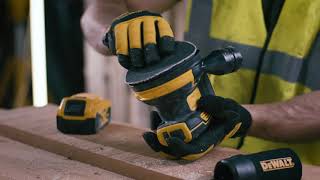 DEWALT® Italia  Levigatrice Rotoorbitale 18V DCW210 [upl. by Oremodlab]