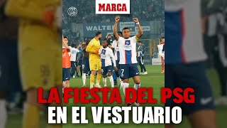 La fiesta del PSG en el vestuario alegría de Ramos Mbappé Messi I MARCA [upl. by Ebocaj]