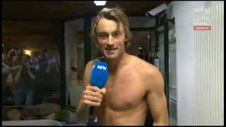 Petter Northug dytter reporter i bassenget [upl. by Grindlay262]