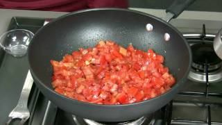 Spaghetti al pomodoro fresco e basilico [upl. by Gatian197]