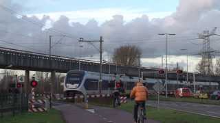 Dutch railroad crossing  Provincialeweg Zaandam [upl. by Nathanael292]