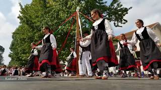 Danse des Rubans  Leinua Eskola Dantza  Karrilkaldi  Fêtes de Bayonne  Danse Basque [upl. by Assej]