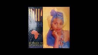 YVONNE CHAKA CHAKA  Umqombothi 1990  1 [upl. by Ilysa928]