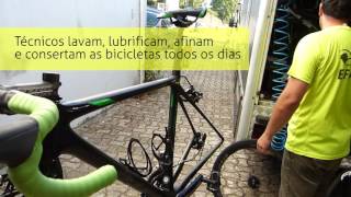 O trabalho dos mecânicos da EFAPEL na Volta a Portugal em Bicicleta [upl. by Nnylasor]