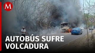 Autobús turístico cae a barranco y deja 12 heridos en Actopan Veracruz [upl. by Phyllys]