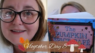 Vlogtober Day 8  Chilled Out Sunday amp I finished the Book [upl. by Lorrac]