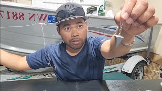 How To Set Up Surf Perch Fishing Rig For Beginners  Pump Sand Schrimps  Fishing [upl. by Liuqa]