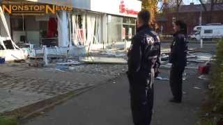 Berlin Sparkasse nach Einbruch gesprengt 19102014 [upl. by Tab295]