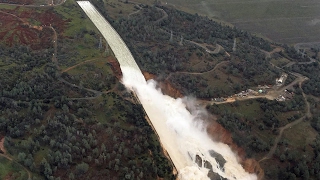 Spillway Aerial footage from Oroville Dam 21017 830am [upl. by Treharne]