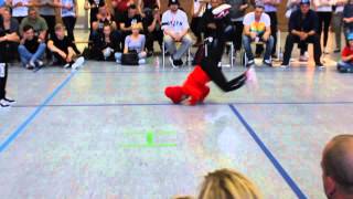 Breakdance deutsche Meisterschaft 2015 Finale Solo Kids bboy Domenico vs Antonio [upl. by Yecam480]