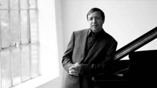 Mozart  Piano Concerto No 11 in F major K 413 Murray Perahia [upl. by Gschu]