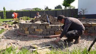 Hochbeet aus Natursteinen bauen  Natursteinmauer bauen [upl. by Mcferren648]