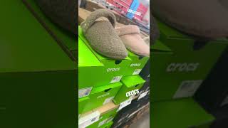 CROCS CLASSIC COZZZY COZY SLIPPER crocs crocsclogs crocsoriginal famousfootwear [upl. by Razec787]