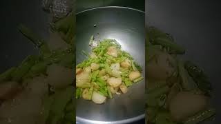 Aloo barbati ki recipe please like and subscribe 👍 [upl. by Lisetta]