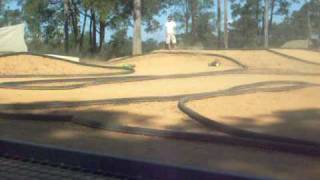 simon holgerson rc8t 3rd truggy qualifyer snake gully gold coast off road [upl. by Fennessy]