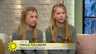 Bästa dansen i Nyhetsmorgons historia Virala tvillingarna shufflar med Jenny och Tilde  Nyhetsmorg [upl. by Eecal935]