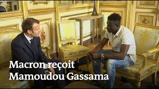 Emmanuel Macron reçoit Mamoudou Gassama après son acte de bravoure [upl. by Olds]