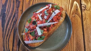 Der perfekte vegane Snack  Bruschetta [upl. by Rubia]