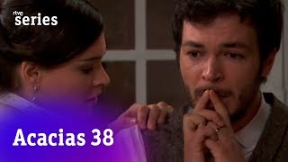 Acacias 38 Pablo descubre las muertes de Manuela y Germán Acacias567  RTVE Series [upl. by Reywas]