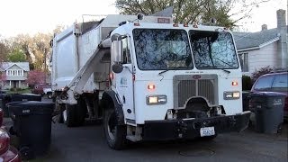 Peterbilt 320 Heil DuraPack Python Garbage Truck [upl. by Eam]