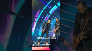 Ari Lasso feat Piyu  Mahadewi  live [upl. by Palmer]