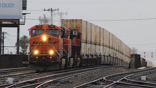 Commerce trains in the rain High speed Amtrak AND Metrolink SD70MAC and Ferromex [upl. by Mcguire]