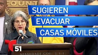 Alcaldesa Daniella Levine Cava sugiere evacuar casas móviles [upl. by Sseb]