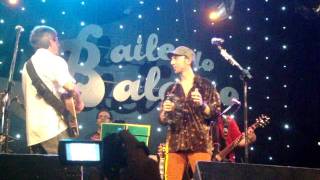 Zeca Baleiro e Fagner Revelação e Espumas ao Vento  Baile do Baleiro [upl. by Erickson875]