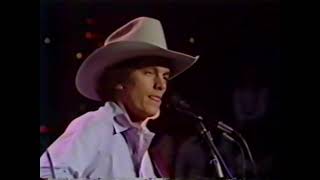 Honky Tonk Downstairs  1982 Austin City Limits George Strait [upl. by Tanah]