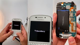 What is Inside The BlackBerry Q10  Phone Disassembly [upl. by Ramos]